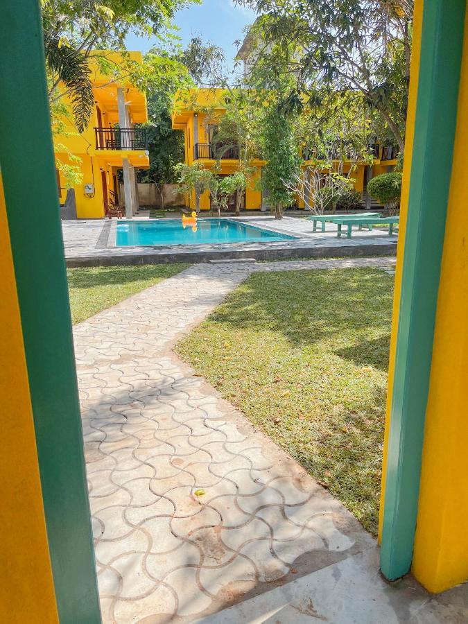 Easy Living Hotell Hikkaduwa Eksteriør bilde