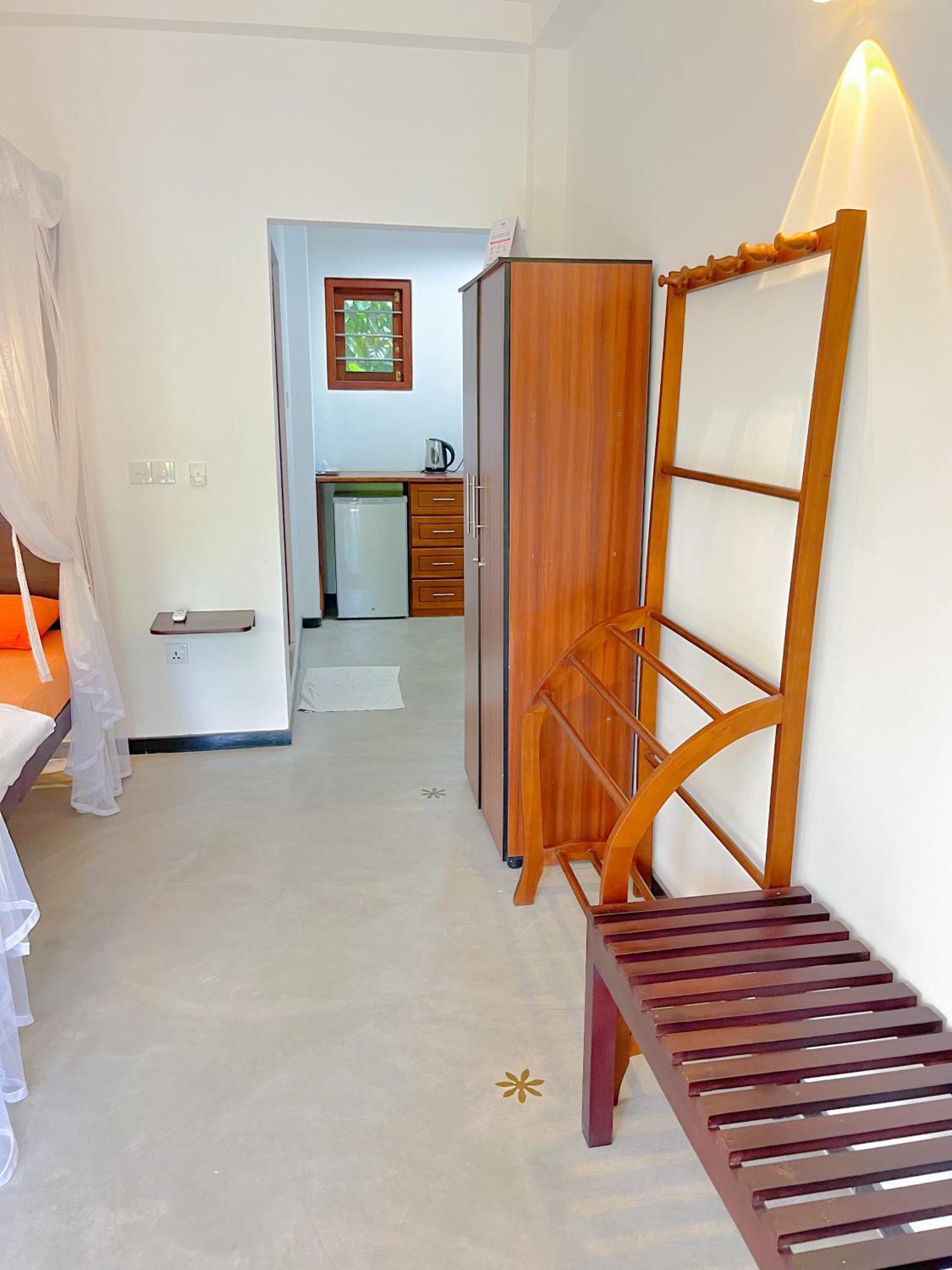 Easy Living Hotell Hikkaduwa Eksteriør bilde